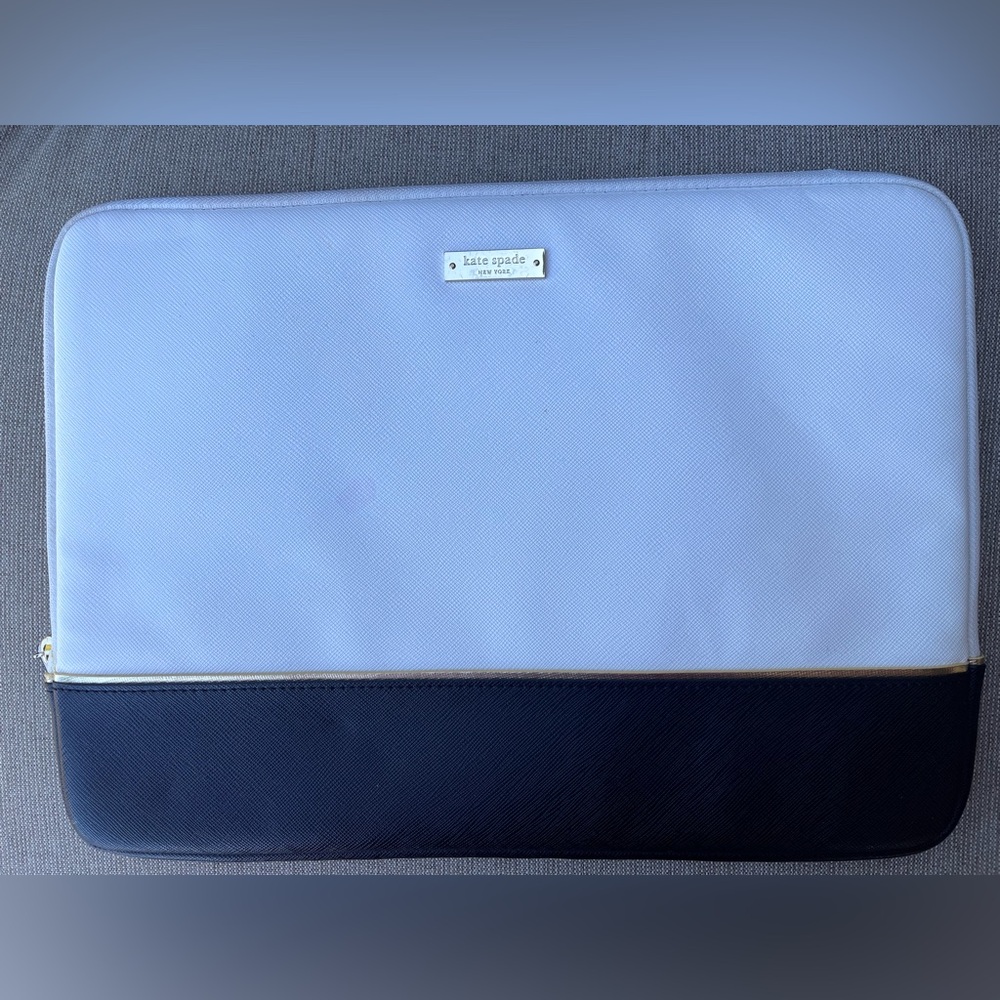 EUC Kate Spade Laptop/Tablet Carry Pouch